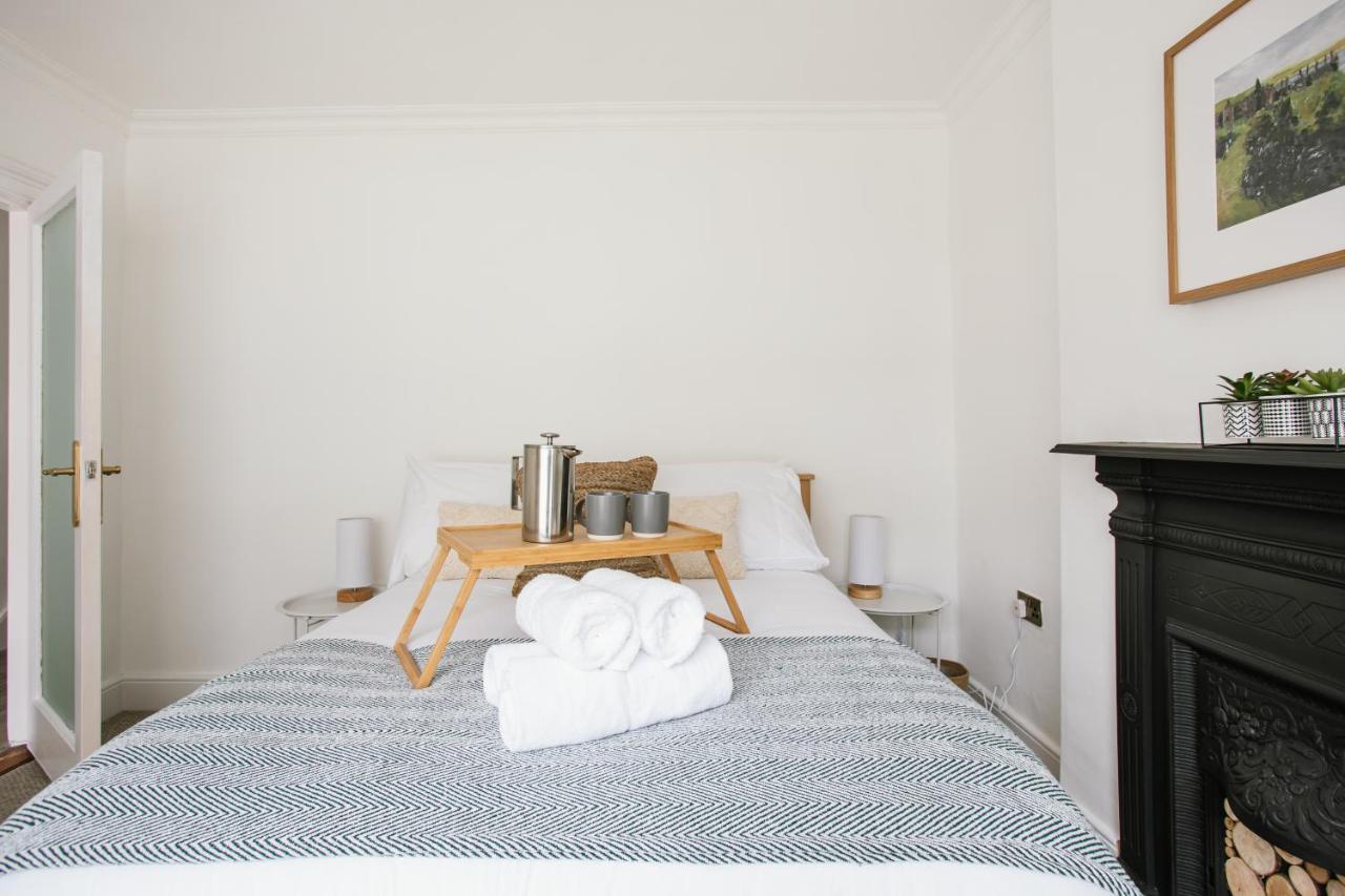 Cosy Period Cottage 2Min Walk To The Beach 波特拉什 外观 照片